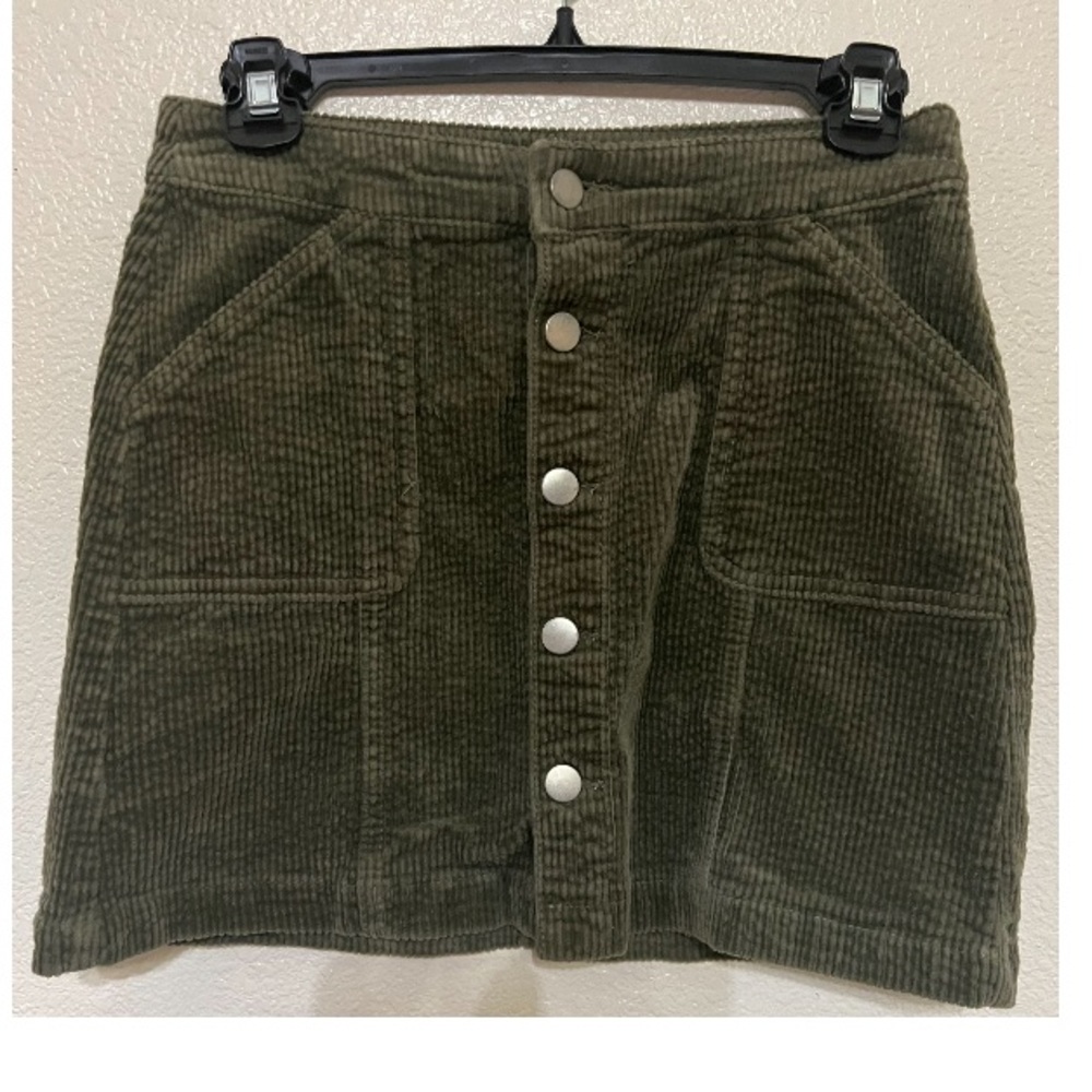 Olive green Corduroy Wild Fable skirt EUC
